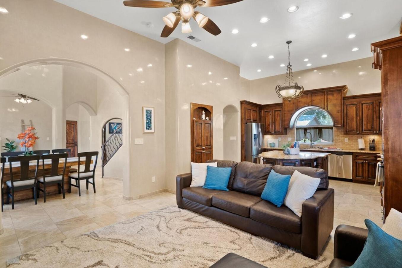 Luxury Tuscan Villa Near Old Town 阿尔伯克基 外观 照片