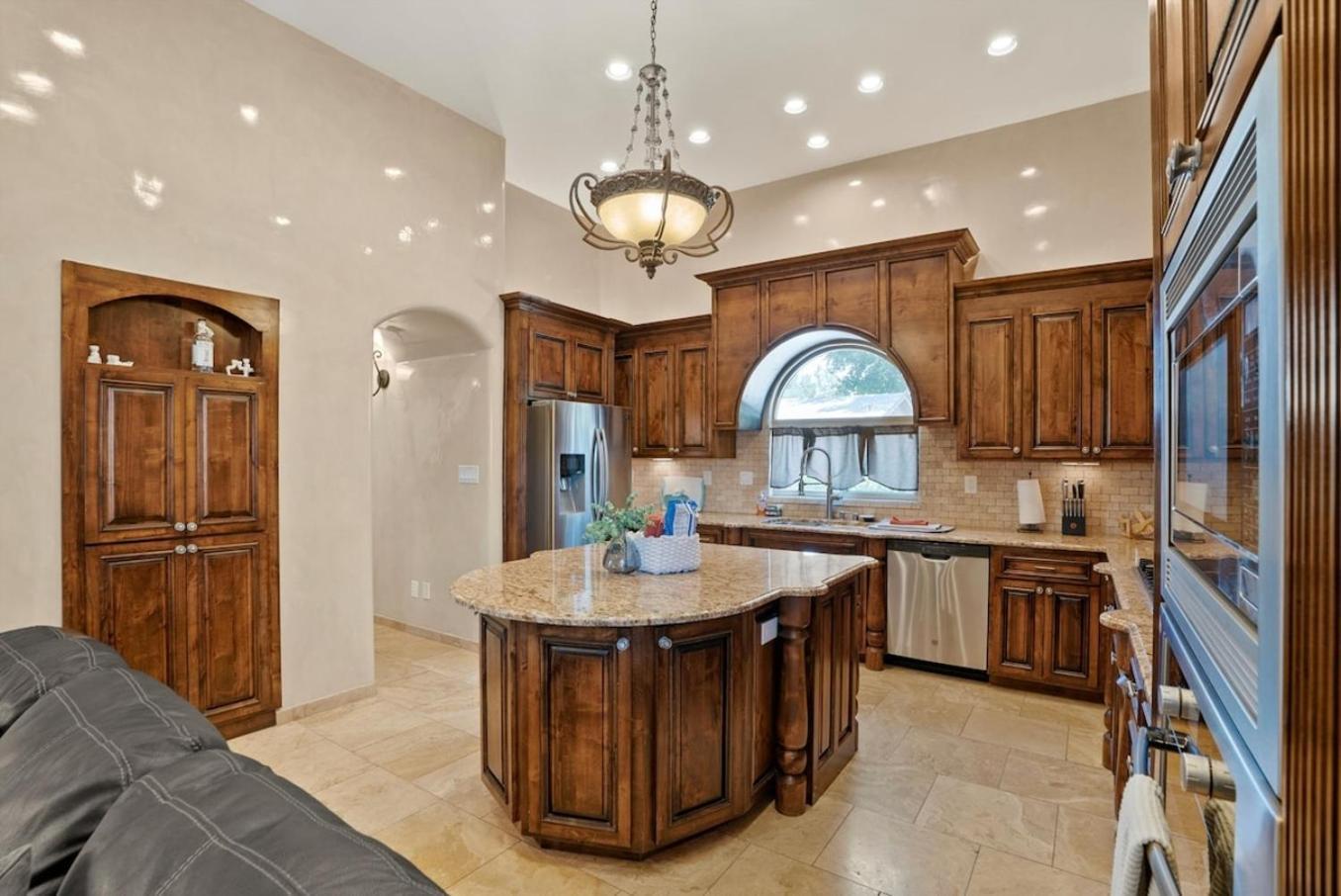 Luxury Tuscan Villa Near Old Town 阿尔伯克基 外观 照片